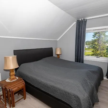 Basecamp Djupvik, Lyngen Alps Panorama