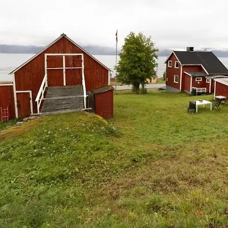 Feriehus Basecamp Djupvik, Lyngen Alps Panorama