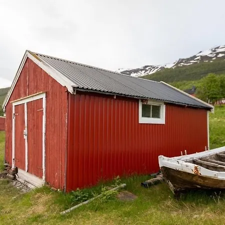 Basecamp Djupvik, Lyngen Alps Panorama *