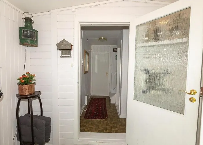 Basecamp Djupvik, Lyngen Alps Panorama Semesterbostad