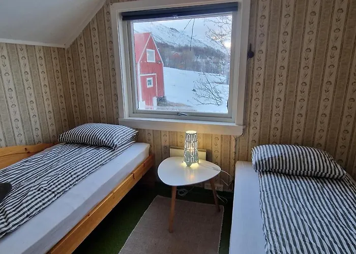 Basecamp Djupvik, Lyngen Alps Panorama Semesterbostad Engnes