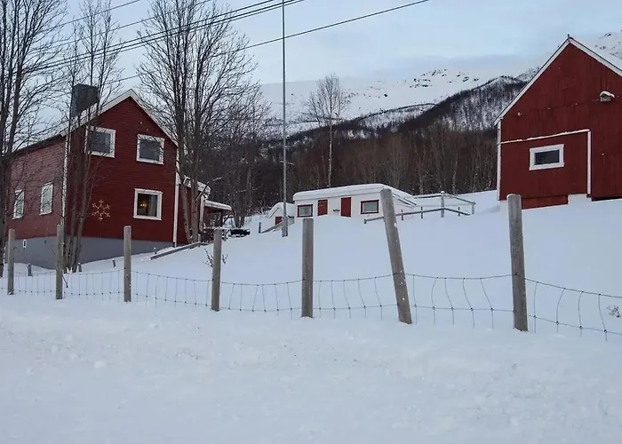 Basecamp Djupvik, Lyngen Alps Panorama * Engnes
